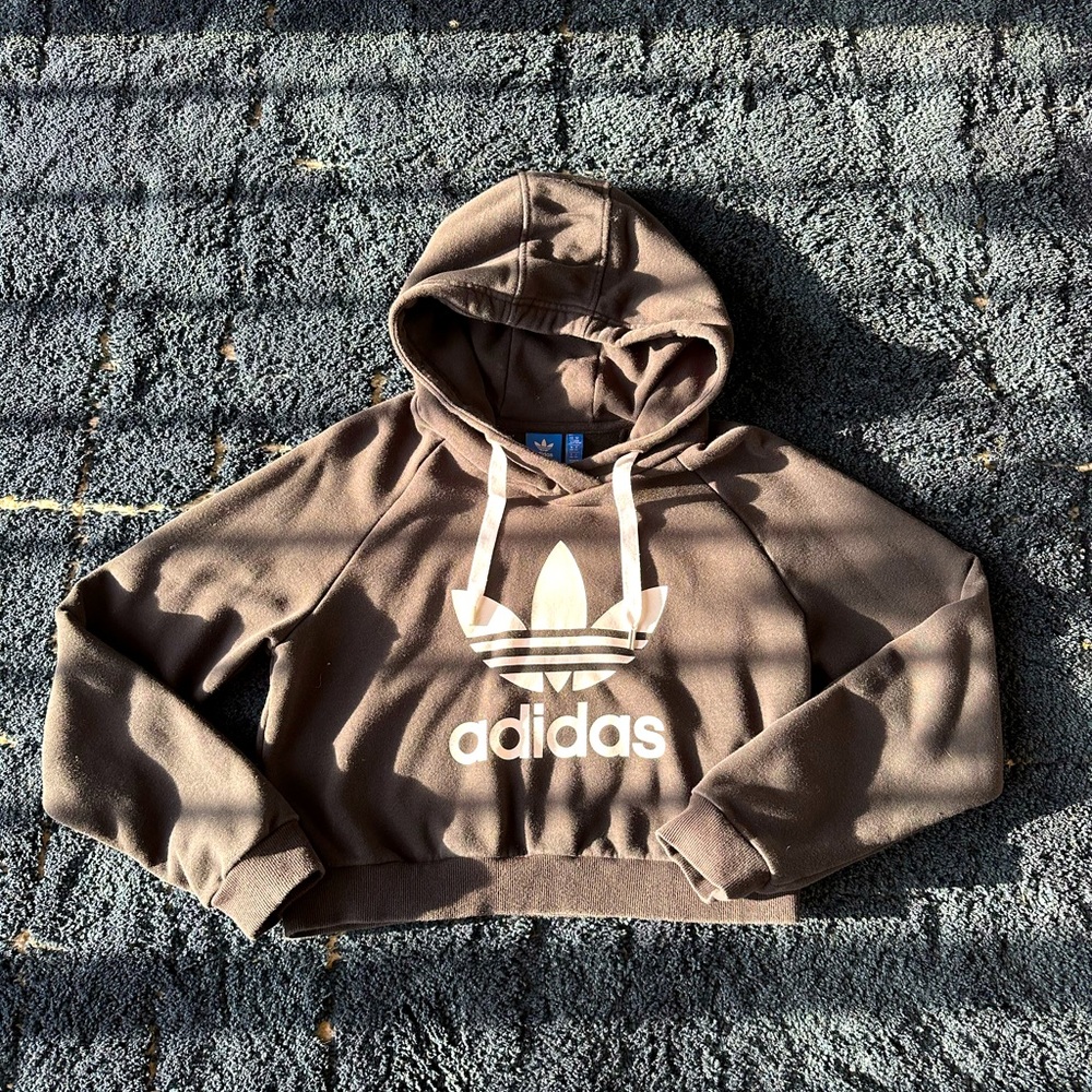 Adidas crop hoodie in perfect condition